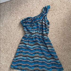 Light weight one shoulder dress